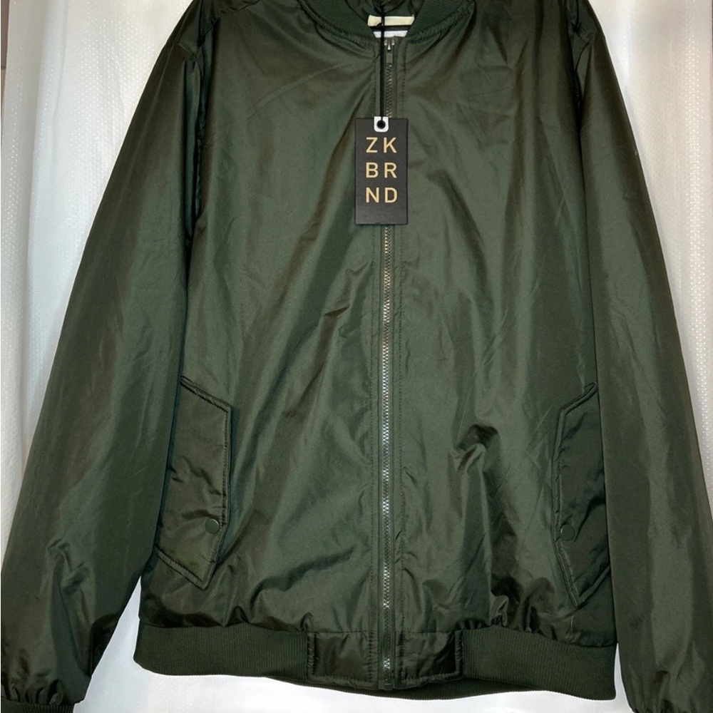 ZakBrand Men's Olive Green Size Large Bomber Jacket NWT Lightweight Full Zip